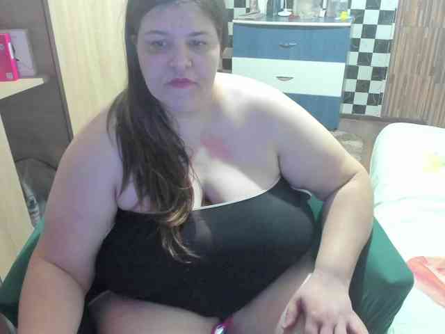 Ionysexylips69 webcam