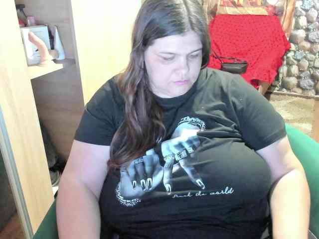 Ionysexylips69 webcam