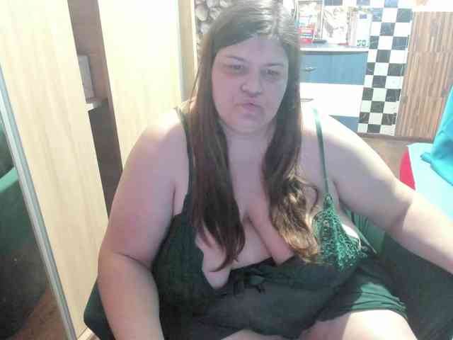 Ionysexylips69 webcam