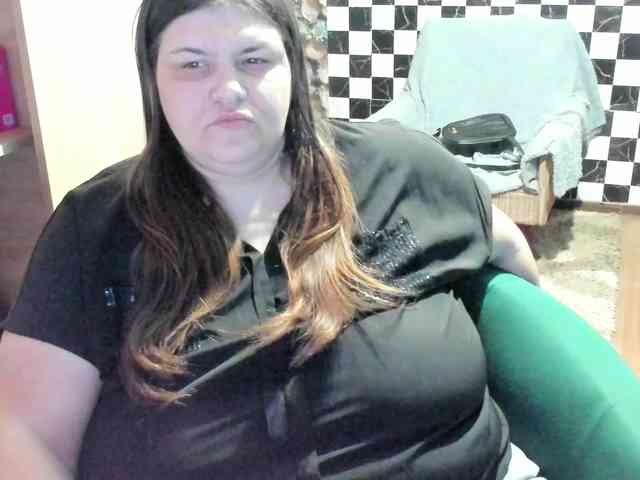 Ionysexylips69 webcam