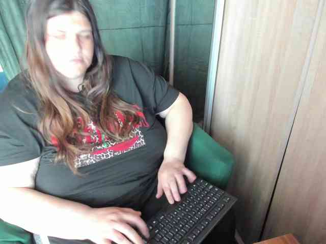 Ionysexylips69 webcam