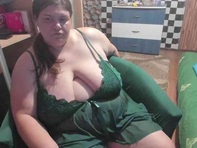 Ionysexylips69 webcam