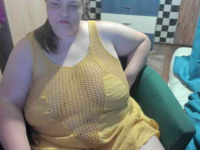 Ionysexylips69 webcam