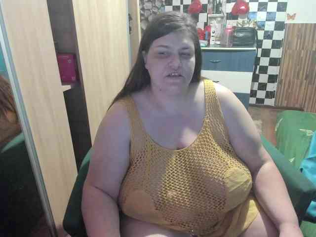 Ionysexylips69 webcam