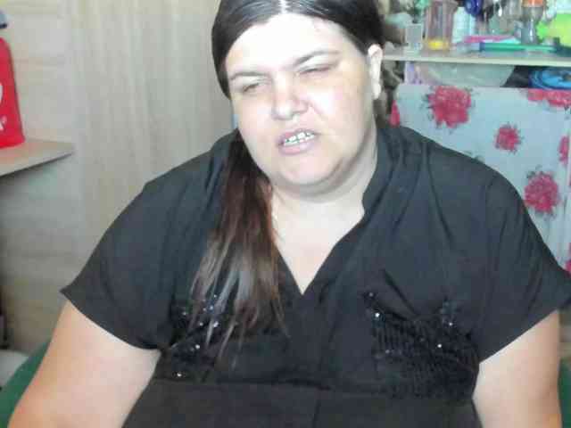 Ionysexylips69 webcam