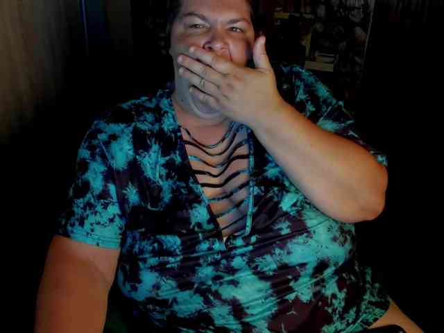 Ionysexylips69 webcam