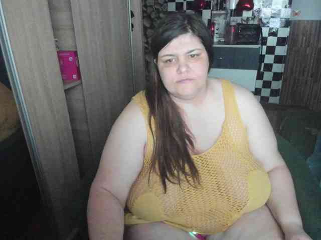 Ionysexylips69 webcam