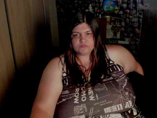Ionysexylips69 webcam