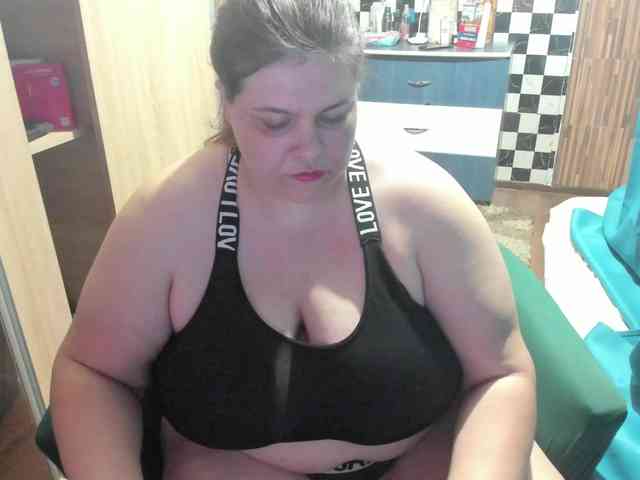 Ionysexylips69 webcam