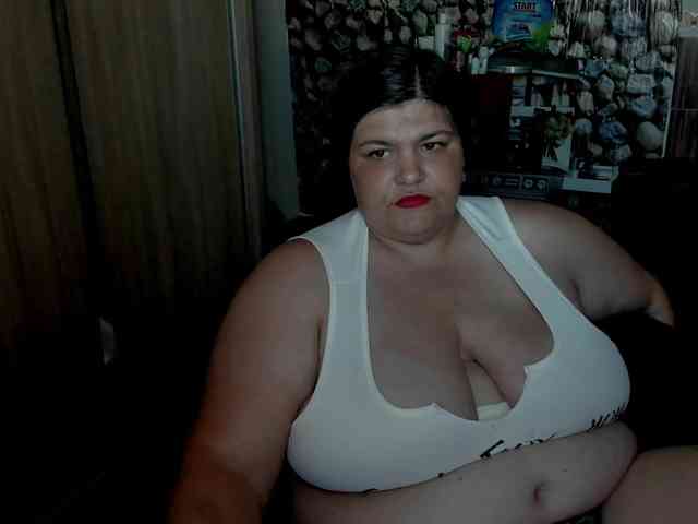 Ionysexylips69 webcam