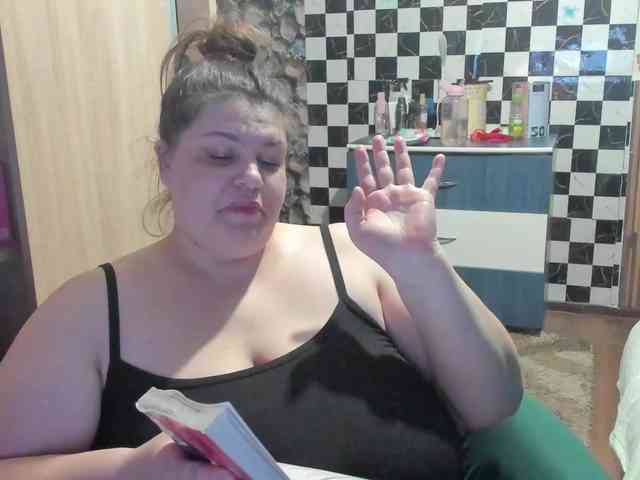 Ionysexylips69 webcam