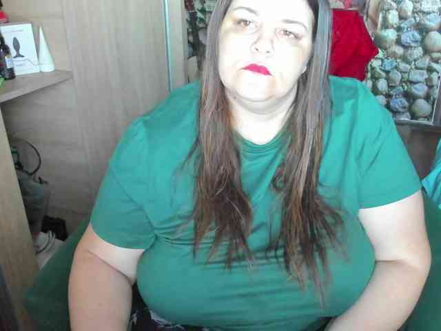 Ionysexylips69 webcam