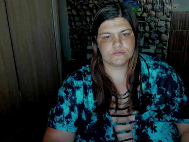 Ionysexylips69 webcam