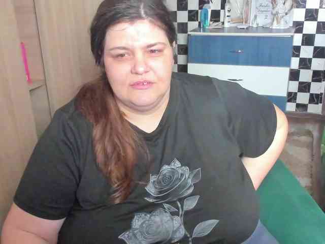 Ionysexylips69 webcam