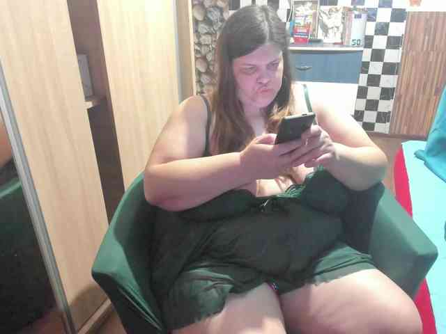 Ionysexylips69 webcam