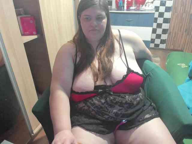 Ionysexylips69 webcam