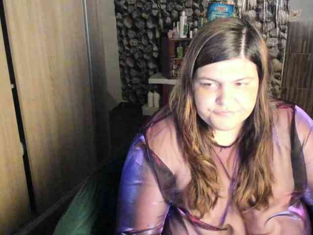 Ionysexylips69 webcam