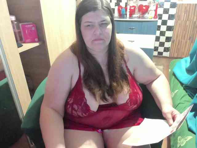 Ionysexylips69 webcam