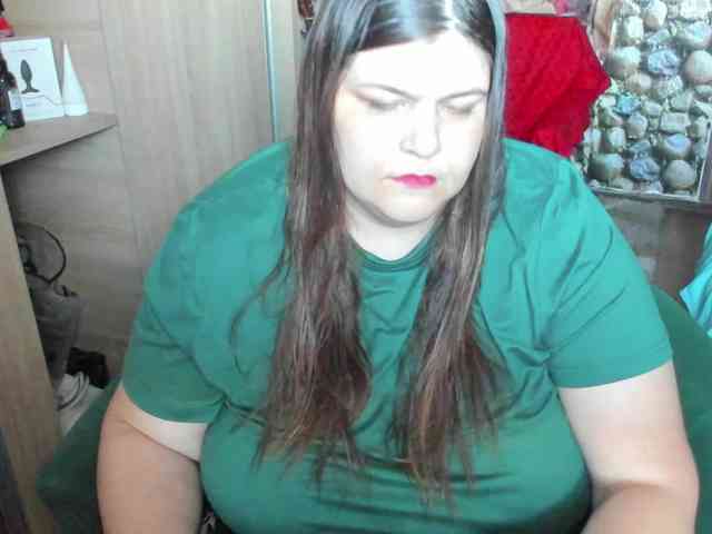 Ionysexylips69 webcam