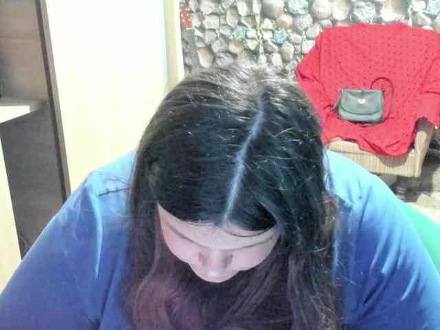 Ionysexylips69 webcam