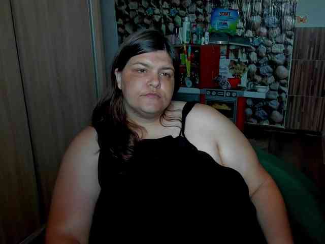 Ionysexylips69 webcam