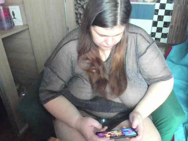 Ionysexylips69 webcam