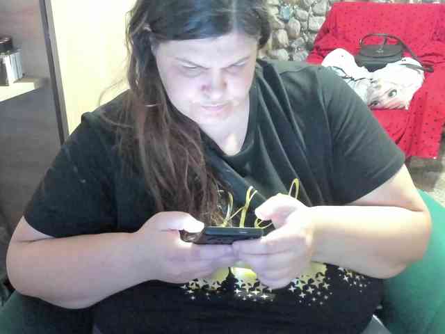 Ionysexylips69 webcam