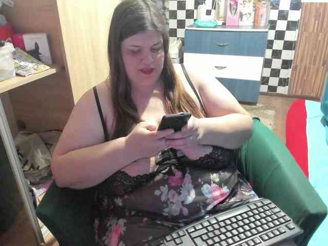 Ionysexylips69 webcam