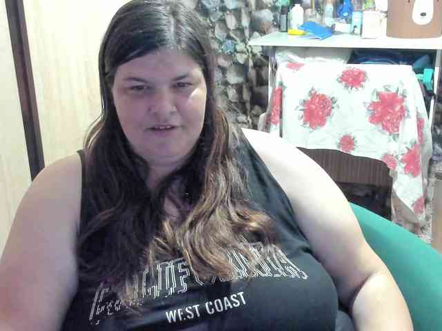 Ionysexylips69 webcam