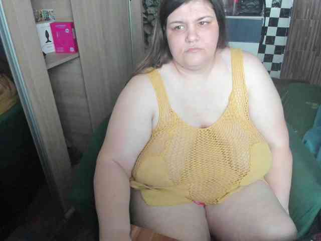 Ionysexylips69 webcam