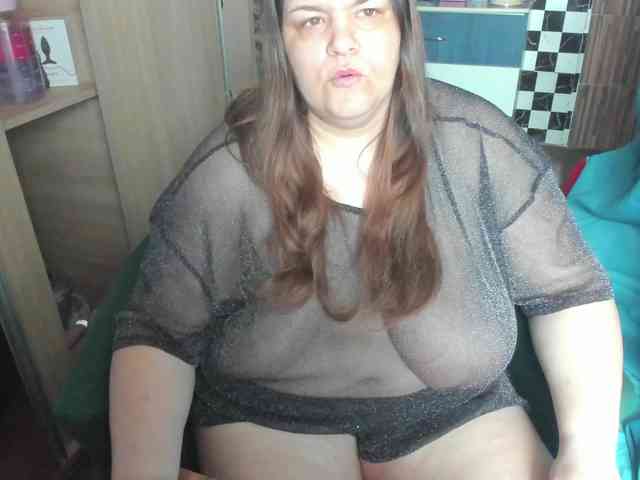 Ionysexylips69 webcam