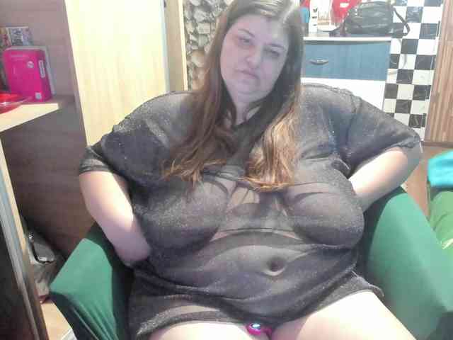 Ionysexylips69 webcam