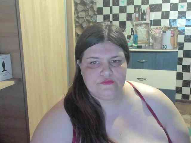 Ionysexylips69 webcam