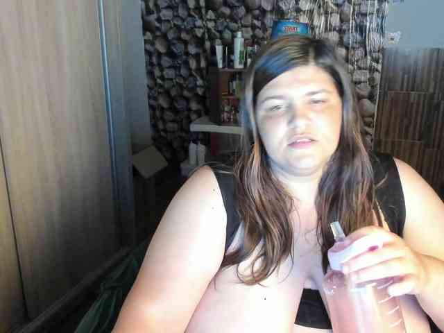 Ionysexylips69 webcam