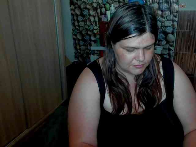 Ionysexylips69 webcam