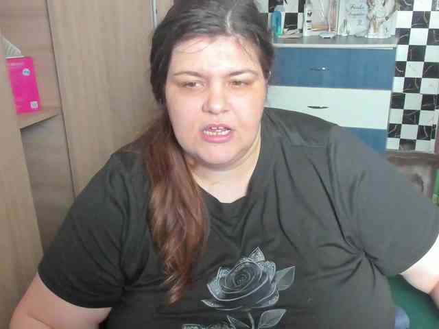 Ionysexylips69 webcam