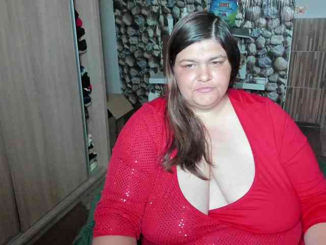 Ionysexylips69 webcam