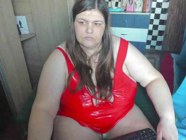 Ionysexylips69 webcam