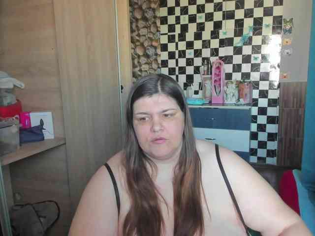 Ionysexylips69 webcam