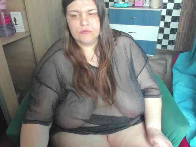 Ionysexylips69 webcam