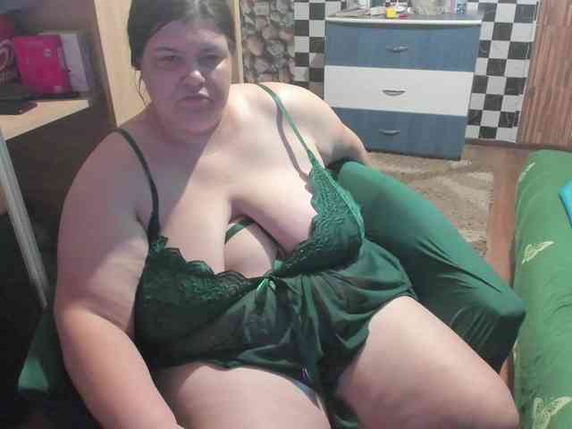 Ionysexylips69 webcam