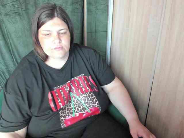 Ionysexylips69 webcam