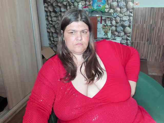 Ionysexylips69 webcam