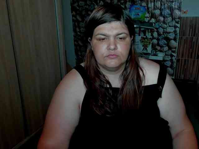 Ionysexylips69 webcam