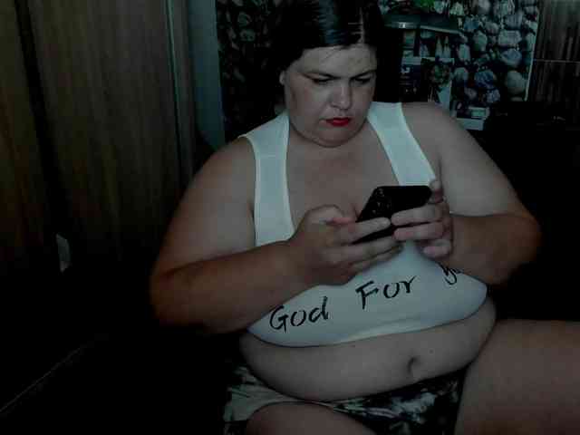 Ionysexylips69 webcam