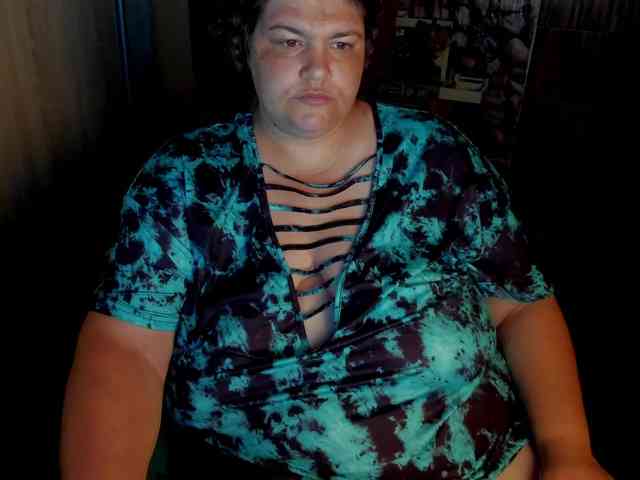 Ionysexylips69 webcam