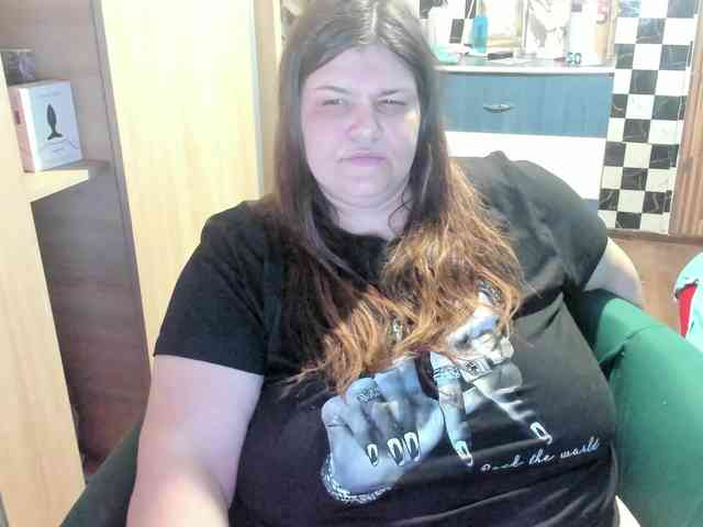 Ionysexylips69 webcam