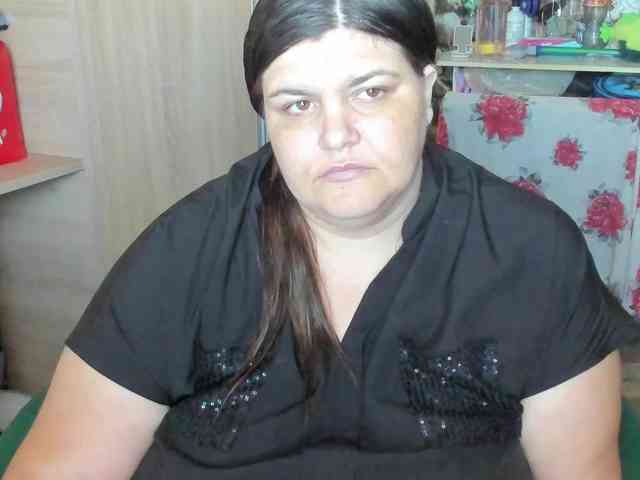 Ionysexylips69 webcam