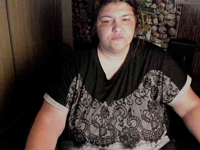 Ionysexylips69 webcam