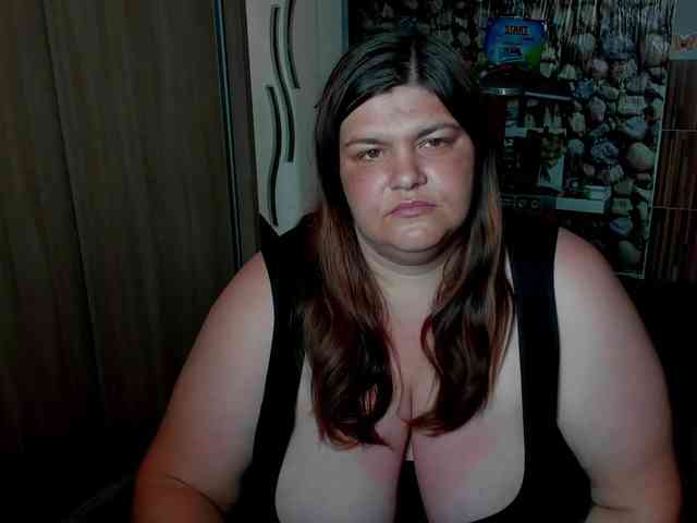 Ionysexylips69 webcam